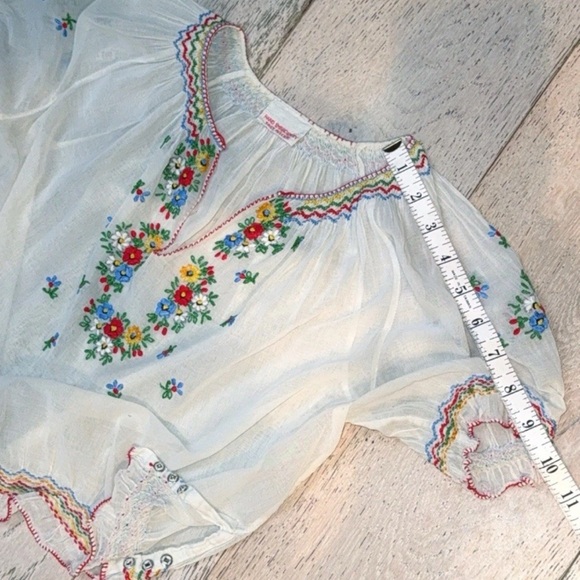 Vintage Hungarian Hand Embroidered Top | Penny Lane 1930’s boho flower child XS - Picture 9 of 16